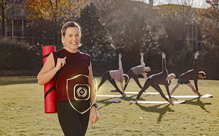 portrait-of-woman-at-outdoor-yoga-class-ostomy-security-and-skin-health